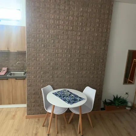 Essenza Apartment *